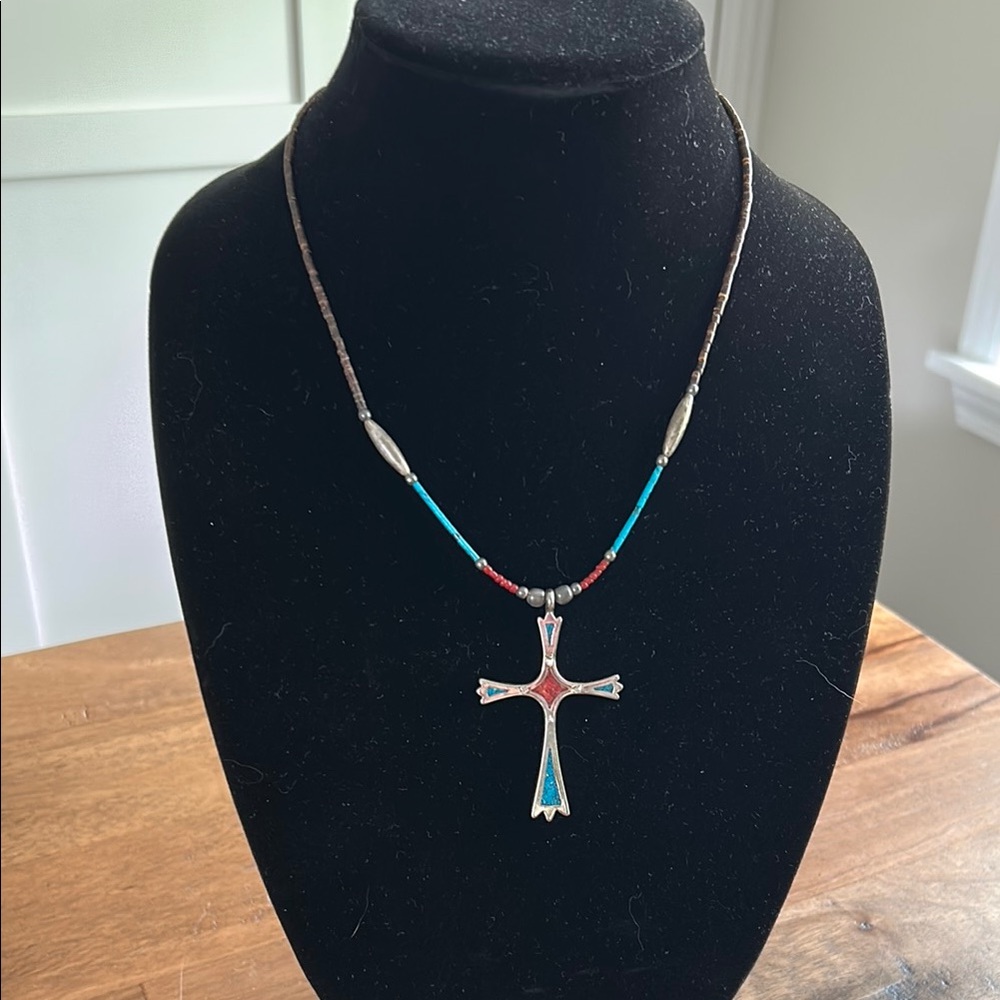 Handmade Elegant Sterling Silver Cross Pendant Necklace with Intricate Design